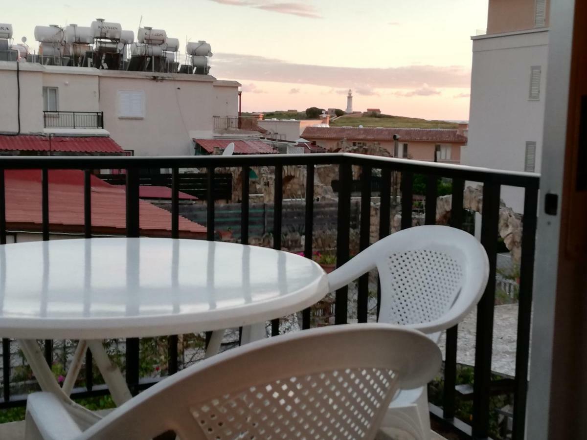 Luxury Apartment In Light House Beach Пафос Екстериор снимка